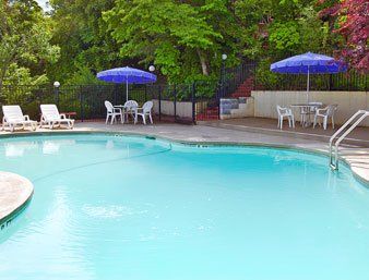Americas Value Hotel